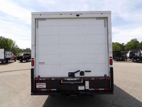 Used 2021 GMC Savana 3500 Extended w/ Power Convenience Package RWD image 6
