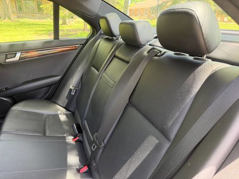 Used 2012 Mercedes-Benz C 300 4MATIC Sedan image 12