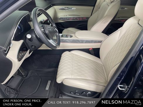 Used 2025 Genesis GV70 3.5T Sport w/ Sport Advanced Package image 20