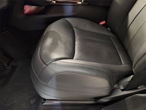 Used 2025 Land Rover Range Rover Sport SE image 23