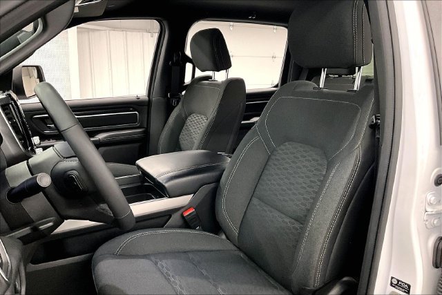 Used 2025 RAM 1500 Big Horn AWD/4WD image 23