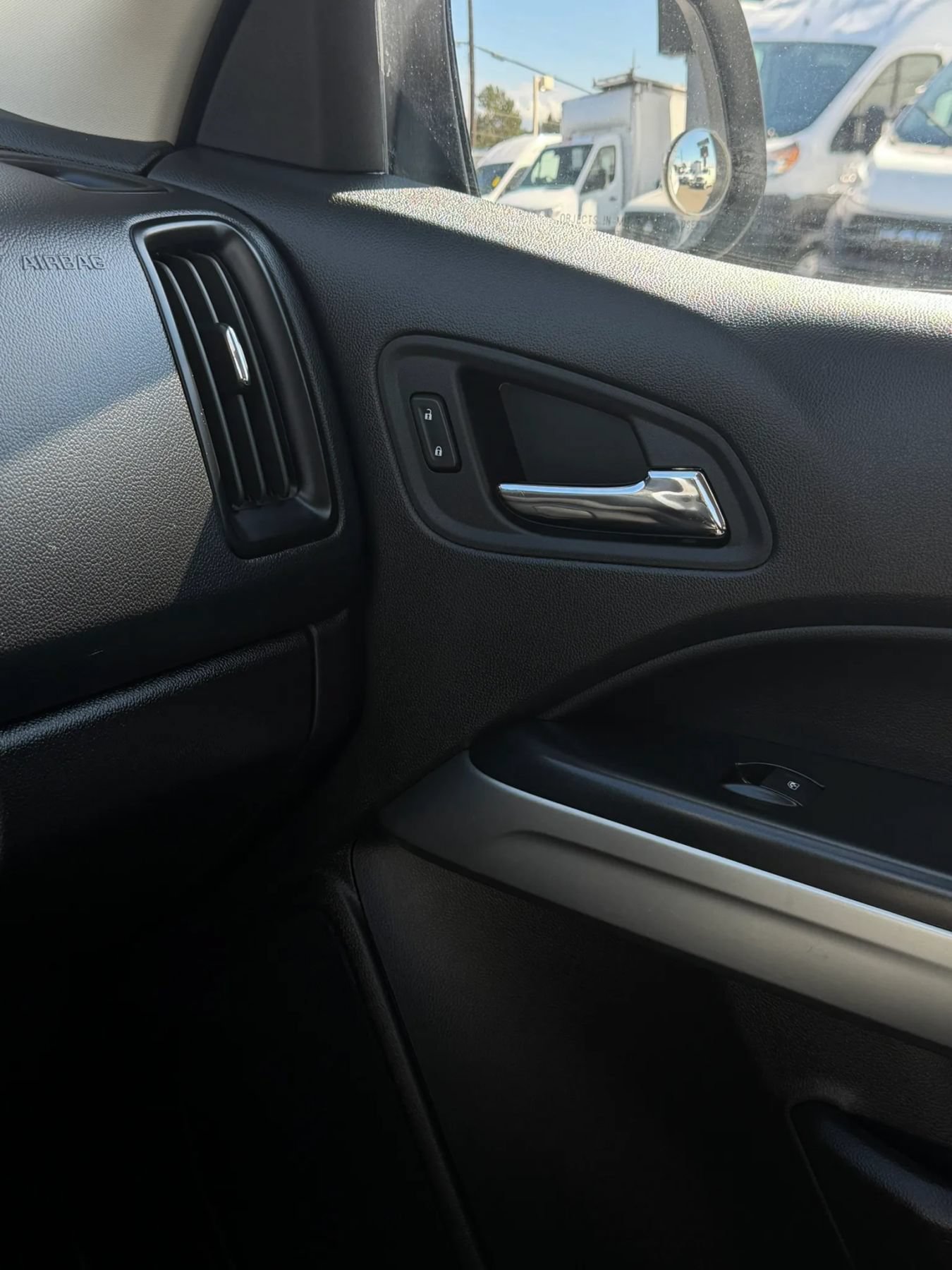 Used 2022 Chevrolet Colorado LT w/ Fleet Safety Package RWD image 29