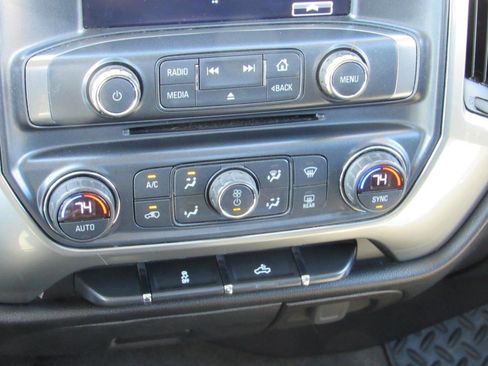 Used 2018 Chevrolet Silverado 1500 LT w/ All Star Edition image 31