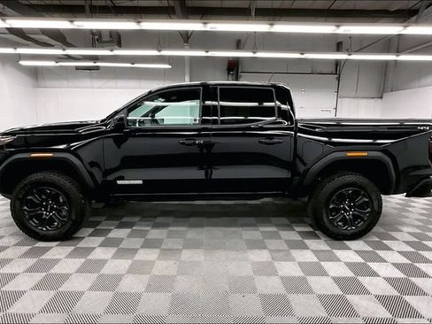 Used 2024 GMC Canyon Elevation w/ Convenience Package AWD/4WD image 13