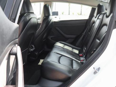 Used 2023 Tesla Model 3 Standard Range RWD image 34