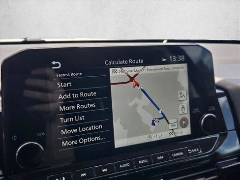 Used 2022 Nissan Pathfinder SL FWD image 14