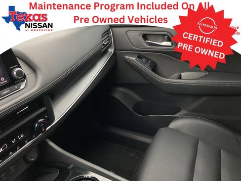 Used 2024 Nissan Rogue SV w/ SV Premium Package image 35