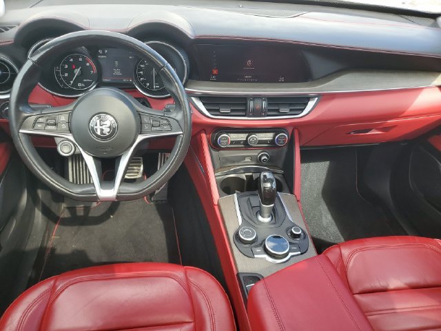 Used 2019 Alfa Romeo Stelvio Ti Lusso w/ Quick Order Package 22X Lusso AWD/4WD image 12