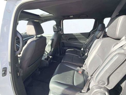 Used 2024 Honda Odyssey Sport image 17