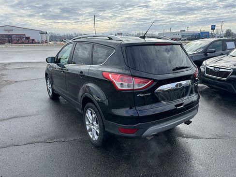 Used 2016 Ford Escape Titanium image 2