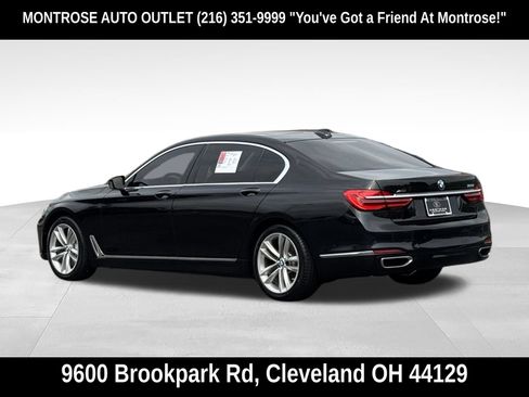 Used 2016 BMW 750i xDrive AWD/4WD image 7