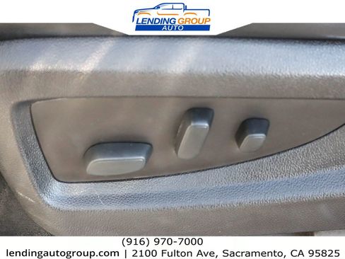 Used 2016 Chevrolet Suburban LT image 21