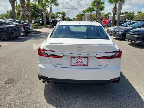 New 2026 Toyota Camry SE FWD image 5
