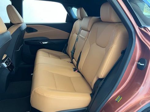Used 2026 Lexus RX 350 Premium w/ Convenience Package FWD image 40