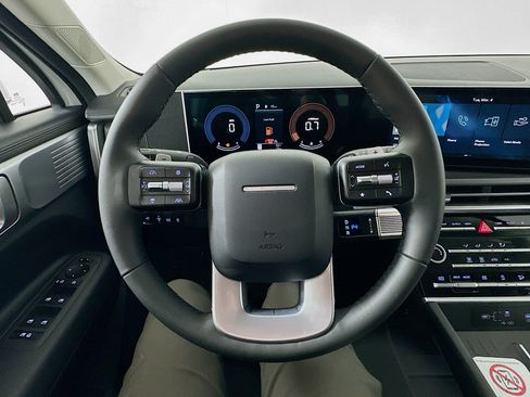 Certified 2025 Hyundai Santa Fe SE AWD/4WD image 11