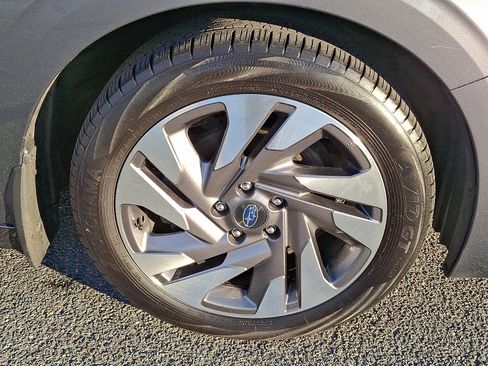 Used 2024 Subaru Legacy Limited image 8