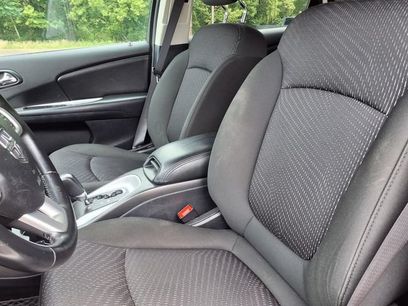 Used 2019 Dodge Journey SE