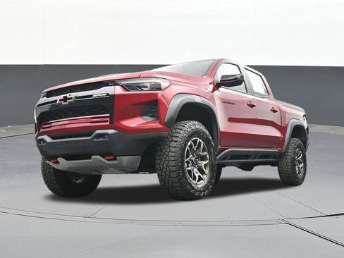 Used 2024 Chevrolet Colorado ZR2 w/ ZR2 Convenience Package III AWD/4WD image 66