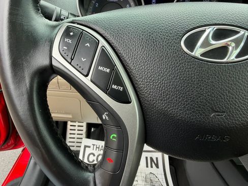 Used 2013 Hyundai Elantra GT w/ Tech Pkg FWD image 21