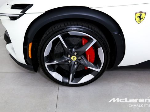 Used 2026 Ferrari Purosangue AWD/4WD image 38