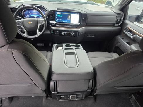 Used 2025 Chevrolet Silverado 2500 LT w/ Convenience Package AWD/4WD image 34