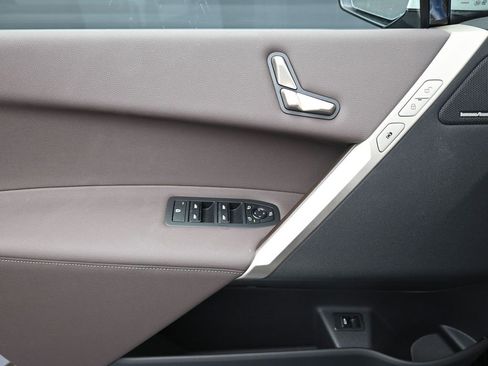 New 2025 BMW iX xDrive50 image 10