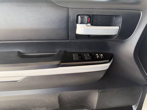 Used 2020 Toyota Tundra SR5 w/ SR5 Upgrade Package RWD image 9