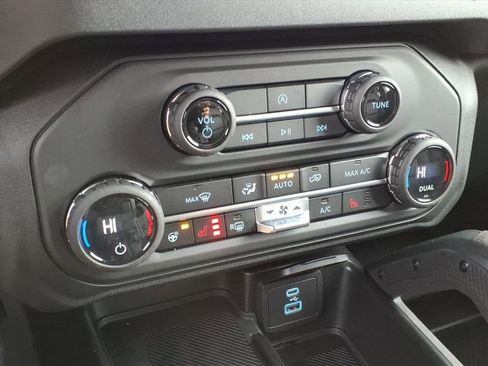 New 2025 Ford Bronco Badlands w/ Sasquatch Package image 19