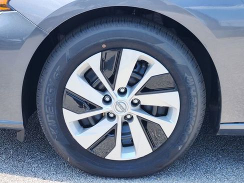 New 2025 Nissan Altima 2.5 S image 8