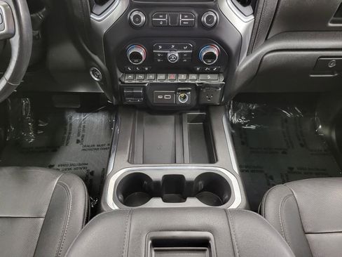 Used 2022 Chevrolet Silverado 1500 LTZ w/ LTZ Premium Package AWD/4WD image 17