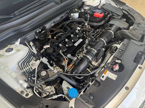 Used 2019 Honda Accord Sport image 29
