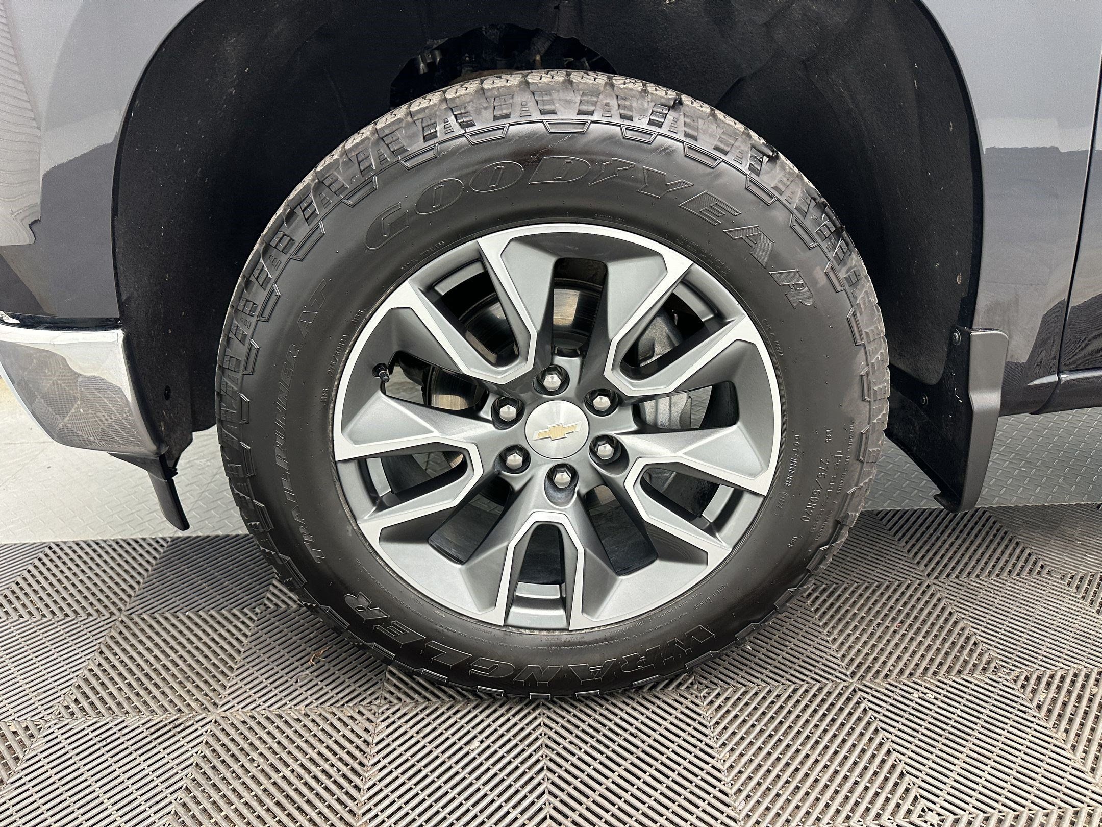 Certified 2024 Chevrolet Silverado 1500 LT AWD/4WD image 13