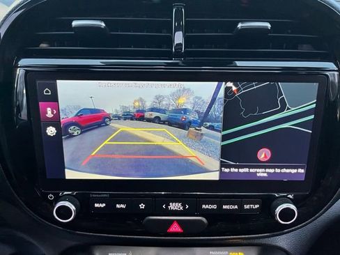 Used 2023 Kia Soul EX image 31