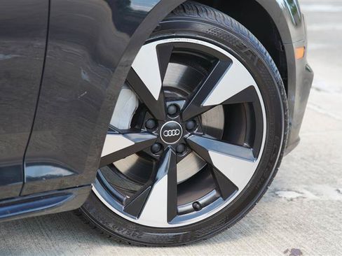 Used 2017 Audi A4 2.0T Premium Plus w/ Premium Plus Package AWD/4WD image 19
