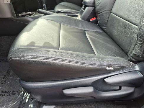 Used 2017 Toyota RAV4 LE w/ Carpet Mat Package image 23