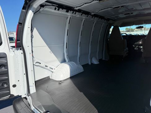 New 2025 Chevrolet Express 2500 w/ Driver Convenience Package image 29