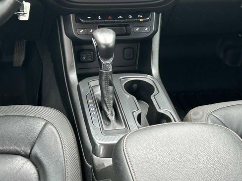 Used 2022 GMC Canyon AT4 image 17