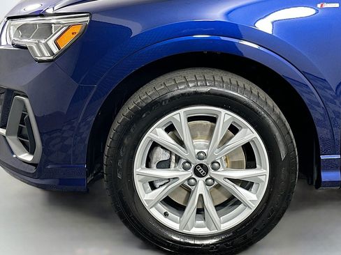 Used 2024 Audi Q3 2.0T Premium w/ Convenience Package AWD/4WD image 12