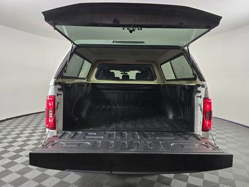Used 2022 Ford F150 XLT w/ Trailer Tow Package image 17