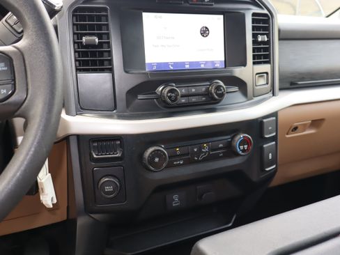Used 2023 Ford F150 XLT RWD image 15