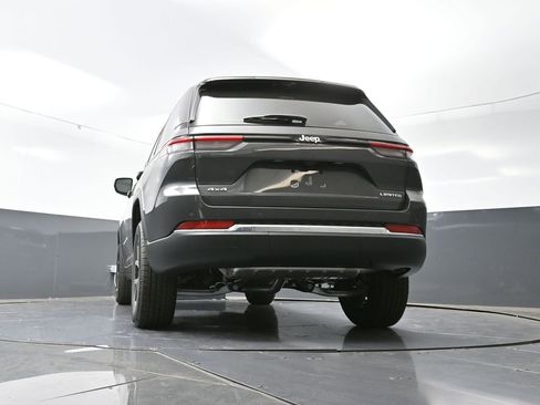 New 2025 Jeep Grand Cherokee Limited w/ Luxury Tech Group II image 53