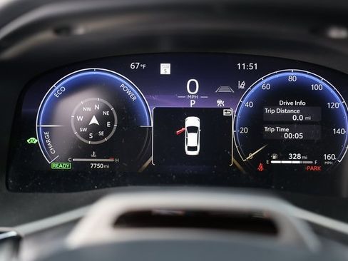 Used 2025 Toyota Camry XLE image 21