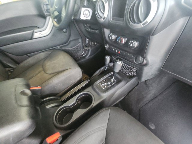 Certified 2016 Jeep Wrangler Unlimited Sport AWD/4WD image 15