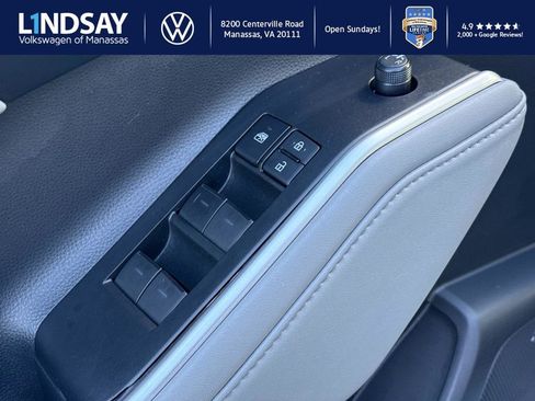 Used 2020 Toyota Highlander XLE image 17