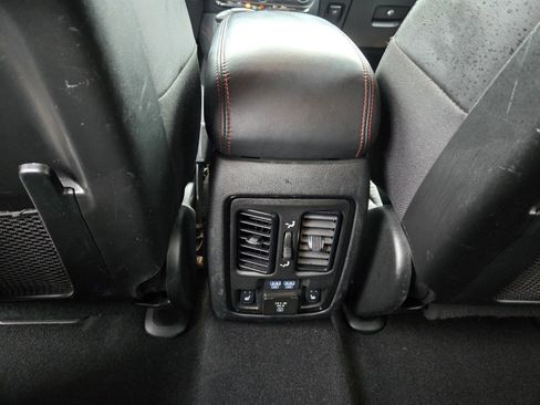 Used 2024 Dodge Durango GT image 12