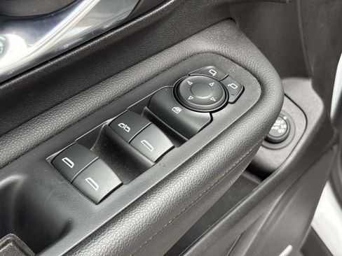 Used 2024 GMC Terrain AT4 w/ Infotainment Package II image 14