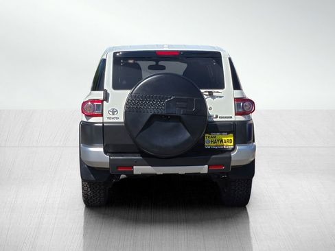 Used 2014 Toyota FJ Cruiser 4WD w/ Upgrade Package image 6