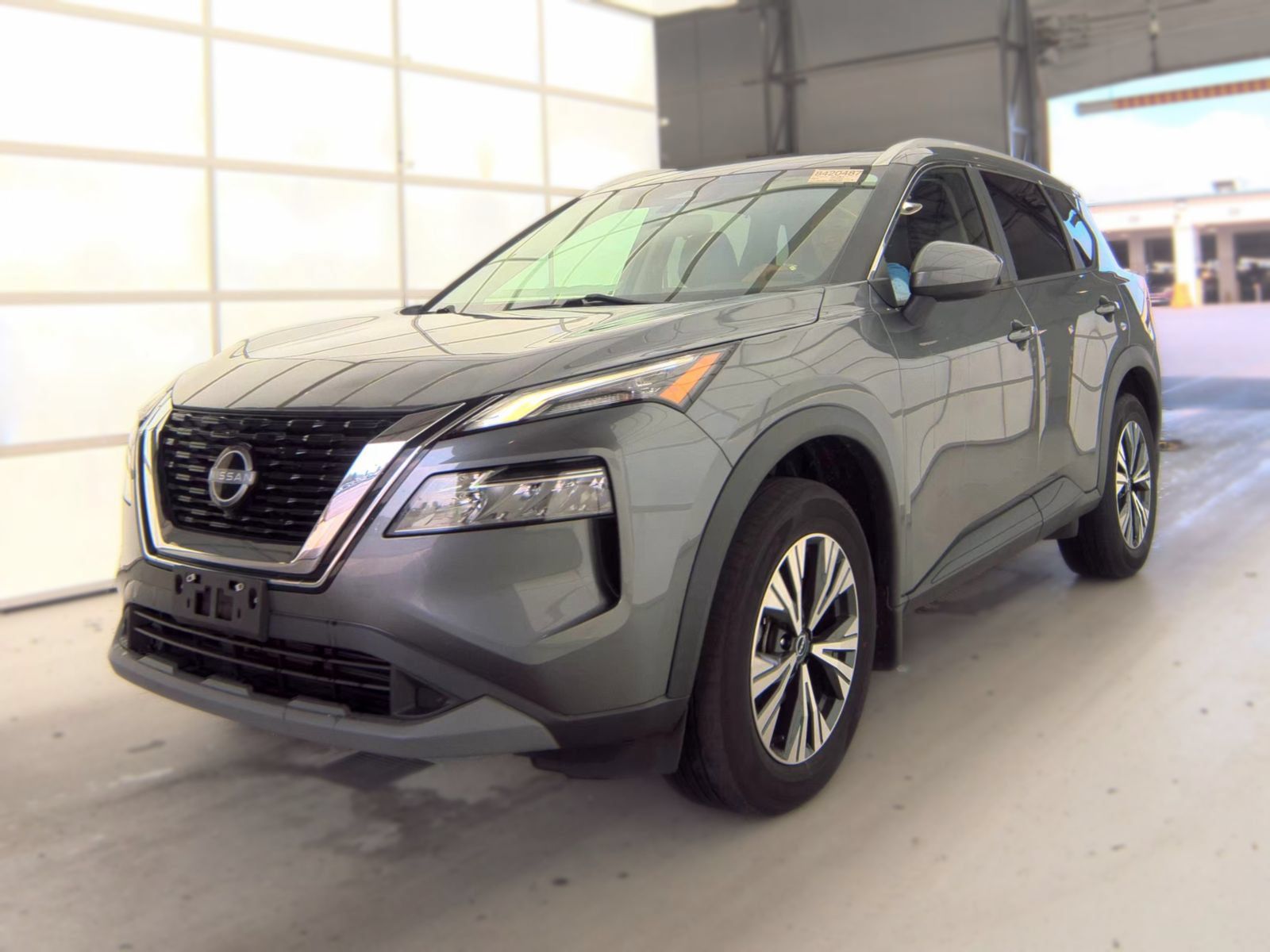 Used 2023 Nissan Rogue SV w/ SV Premium B Package AWD/4WD image 4