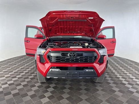 Used 2025 Toyota Tacoma TRD Off-Road w/ TRD Off Road Upgrade Package image 14