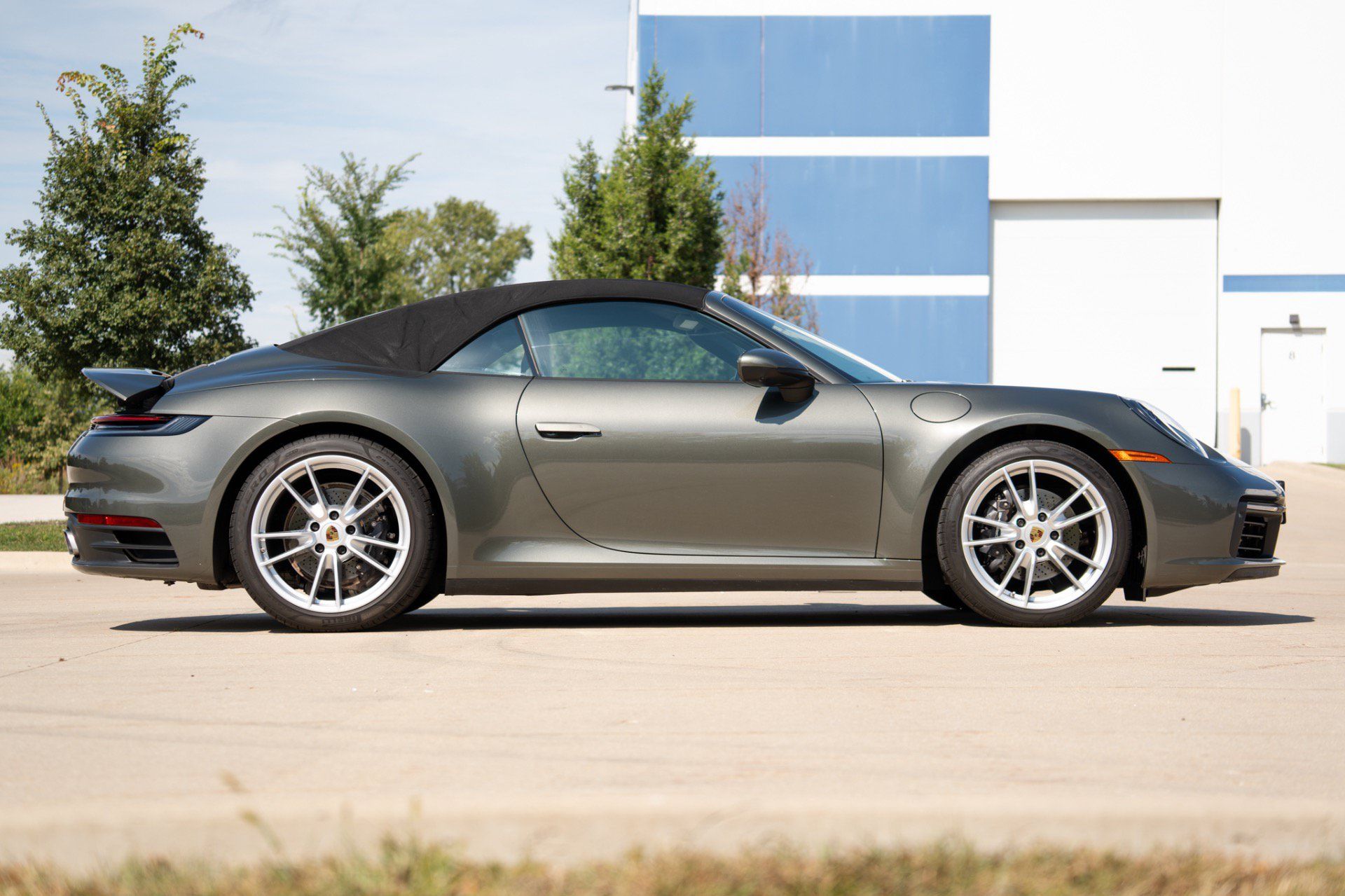 Used 2022 Porsche 911 Carrera RWD image 7